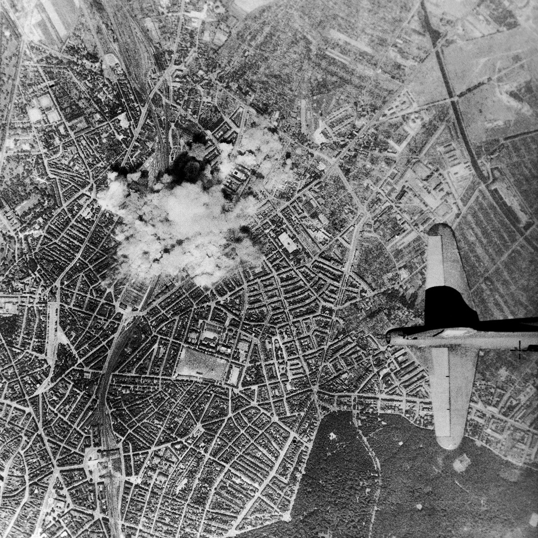 50 000 Evacuate Hanover After Unexploded WWII Bombs Are Found The Atlantic 50 000 Evacuate Hanover After Unexploded WWII Bombs Are Found The Atlantic